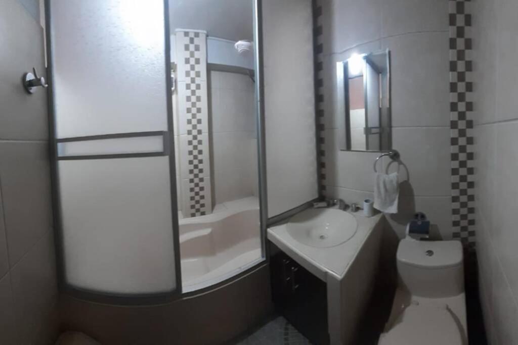 A Un Minuto Del Aeropuerto Sientase Como En Casa Cuzco Exterior foto